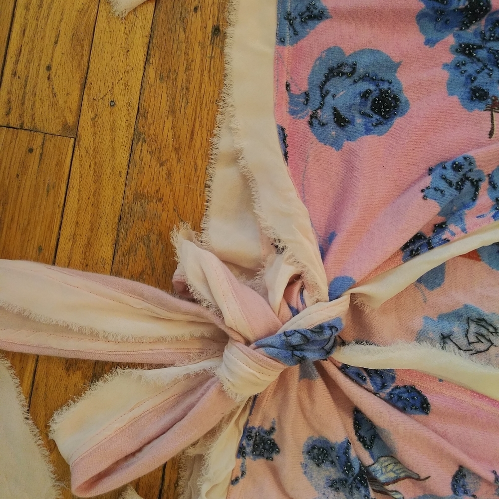 Sweater - Picture 3 of 8